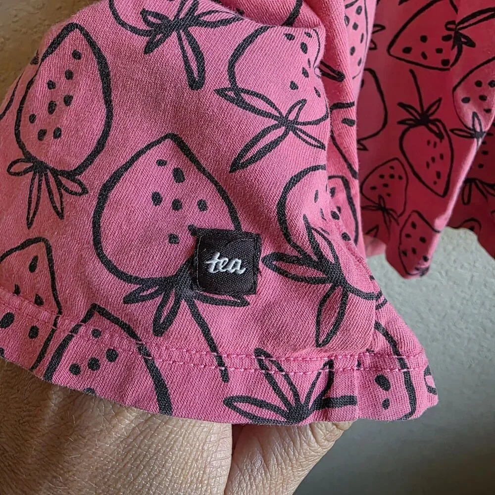Tea Collection 8 pink dress allover black strawberry print pleated empire waist